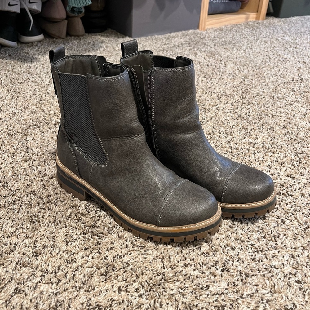 Time and True Chelsea boot